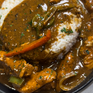 The Peppered Chicken and Rice with Savory Brown Gravy Recipe