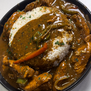 The Peppered Chicken and Rice with Savory Brown Gravy Recipe